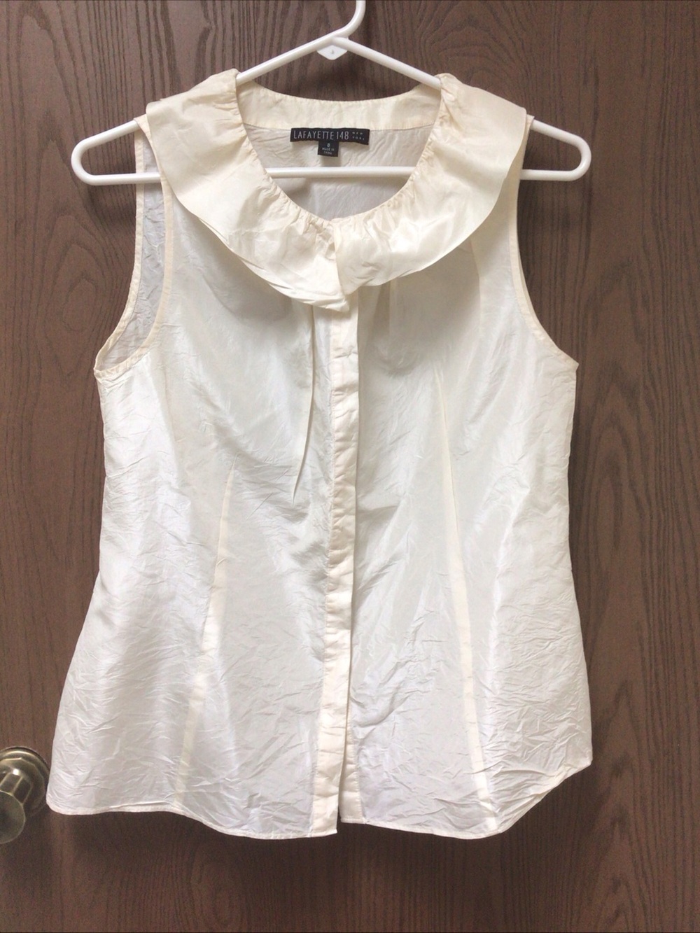Lafayette 148 New York Cream Peter Pan Collar Sleeveless Blouse 100% silk